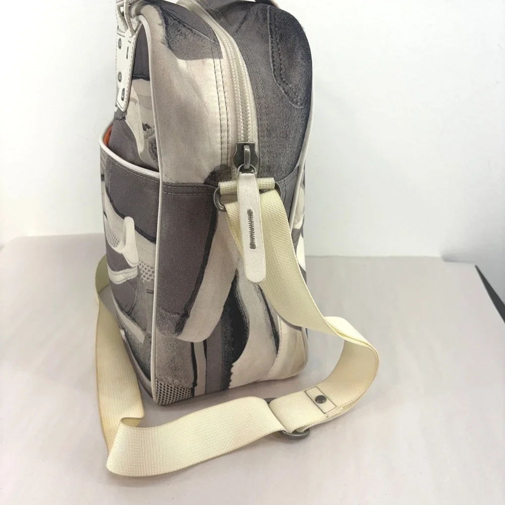 Vintage Nike Sportswear Messenger Bag Grey White Graphic Sneaker Retro Crossbody